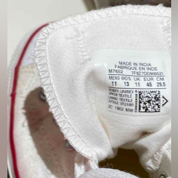 Converse Chuck Taylor All Star Low Top Unisex Canvas Size M 11 W 13 MSRP 79 - Picture 11 of 11